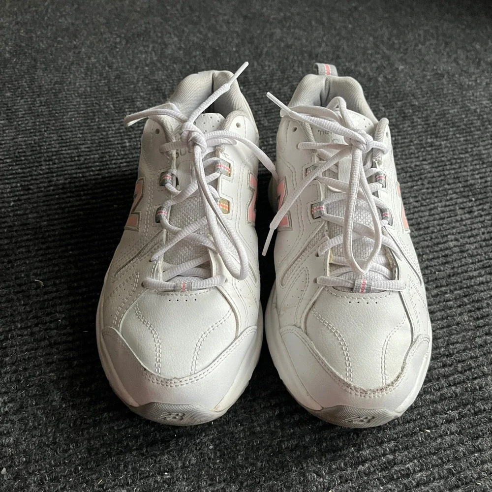 New Balance 608v5 Training Shoes Womens 8.5 Wide White Pink Leather WX608WP5